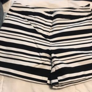 Great pair of dress up shorts! Worn on our cruise